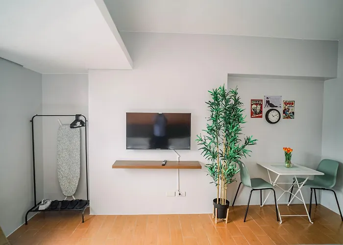 Apartment Tahananstays At Makati Cbd *
